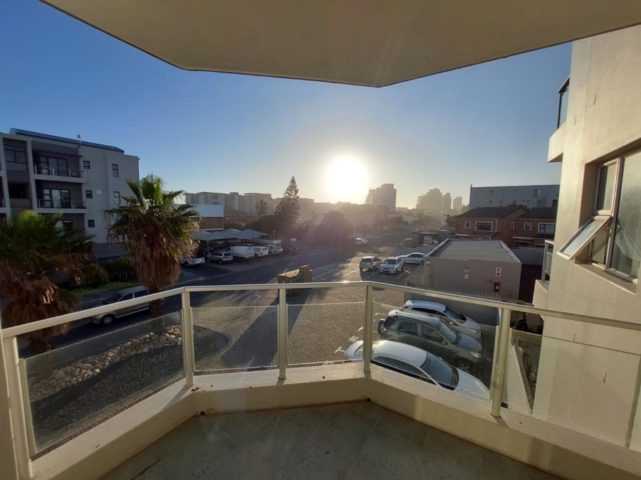To Let 1 Bedroom Property for Rent in Table View Western Cape